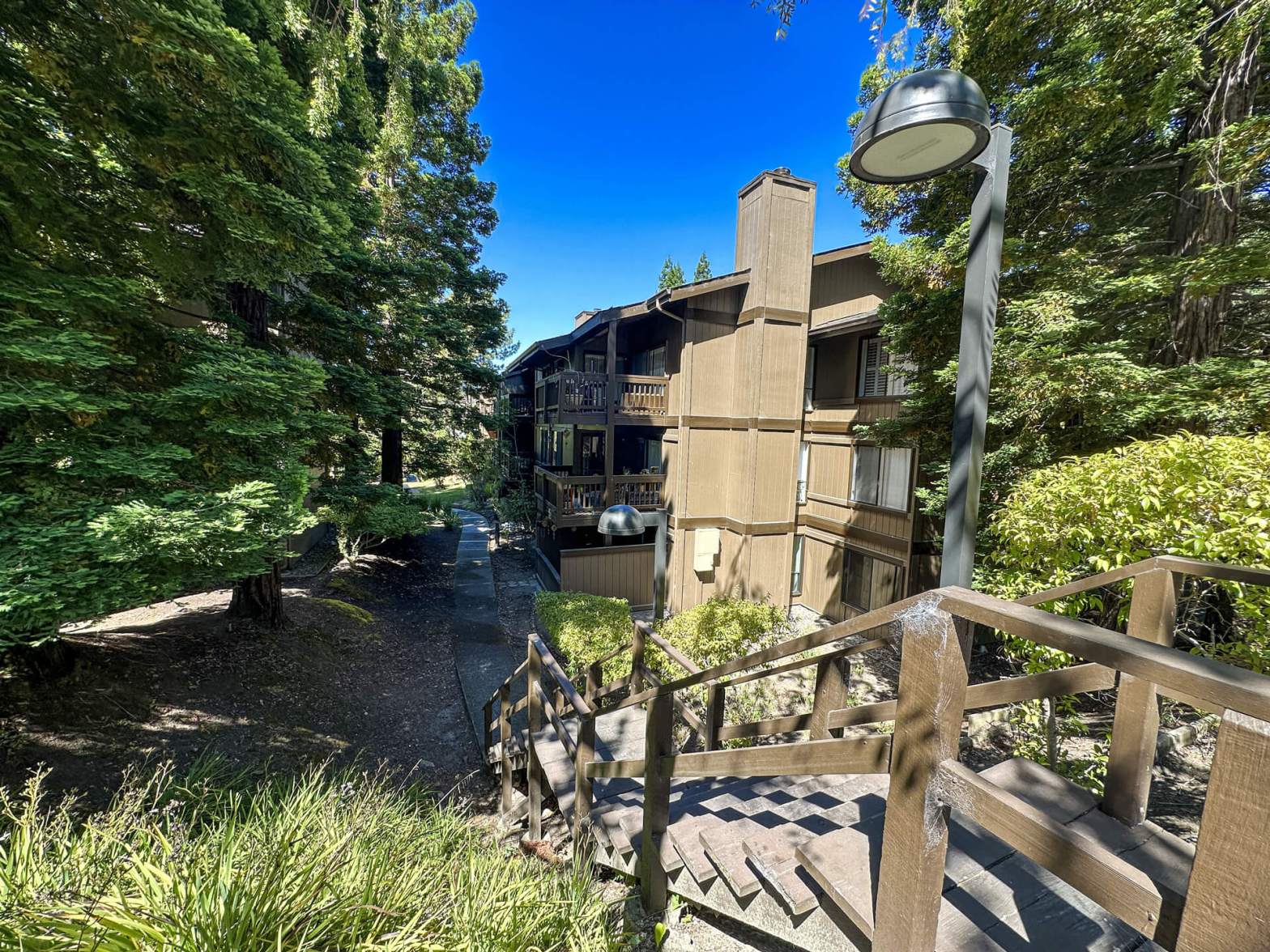 Selling a Condo and Condos for sale in Brittan Heights San Carlos CA